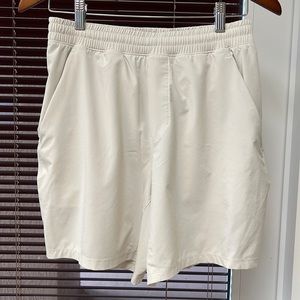 Lululemon Pacebreaker 7” Short Linerless